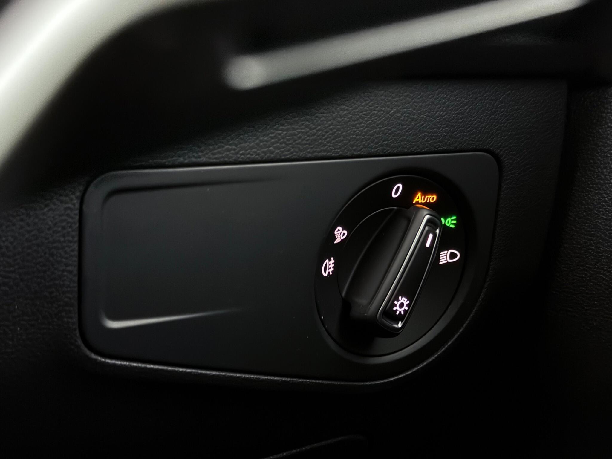 Volkswagen Tiguan view 18