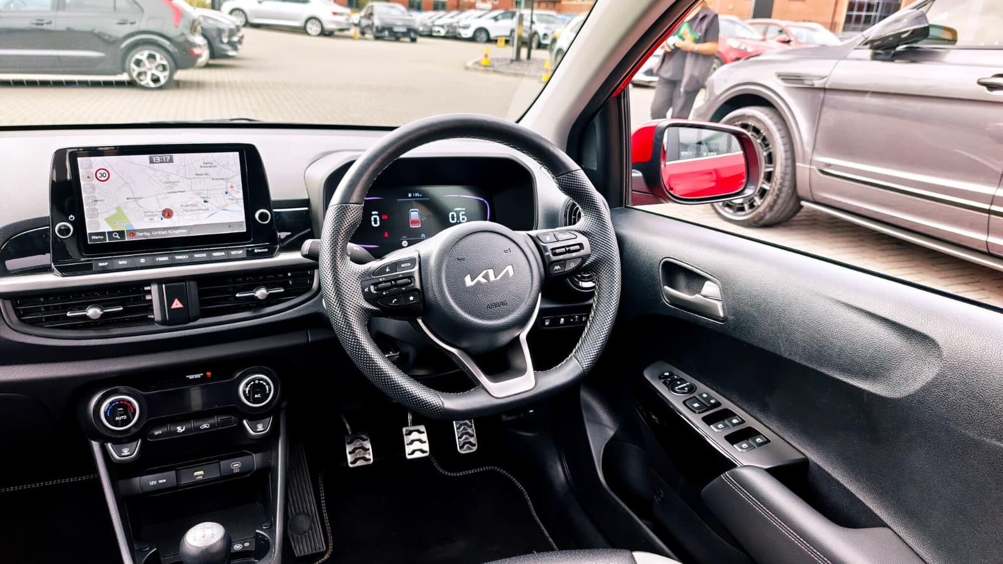 Kia Picanto view 12