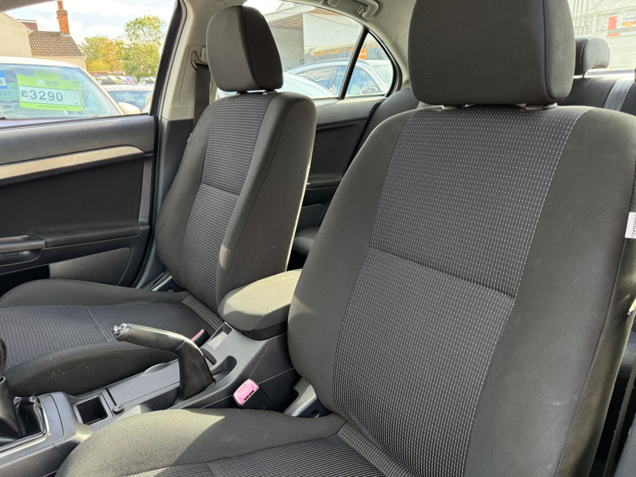 Mitsubishi Lancer - Image 44