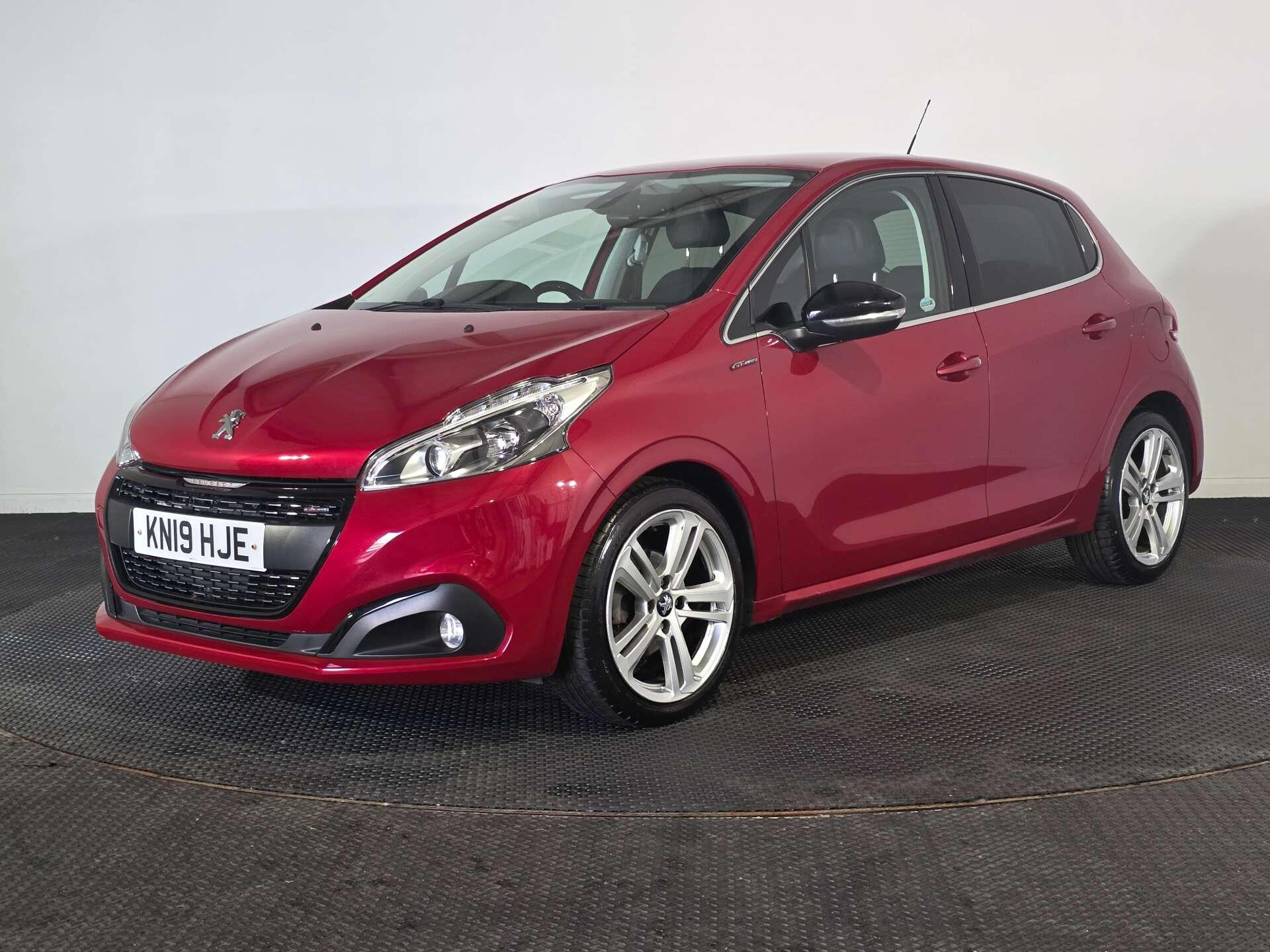 Peugeot 208 view 3