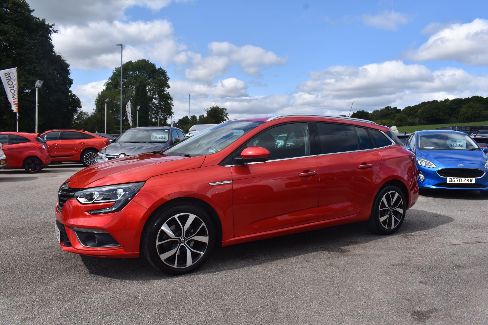 Megane - 1.3 TCe Iconic Sport Tourer Euro 6 (s/s) 5dr - Image 11
