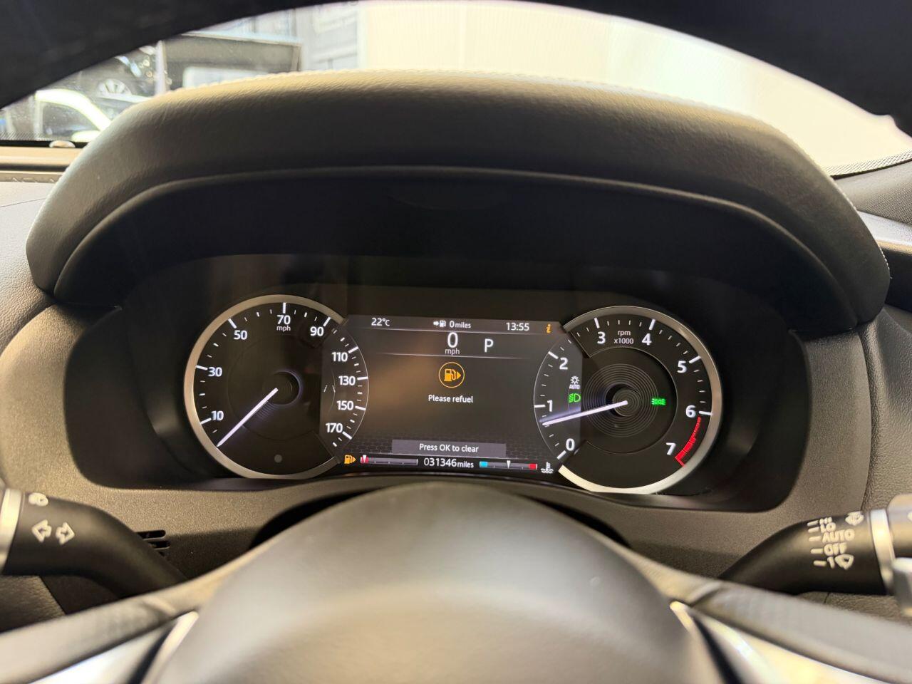 Jaguar Xe view 42