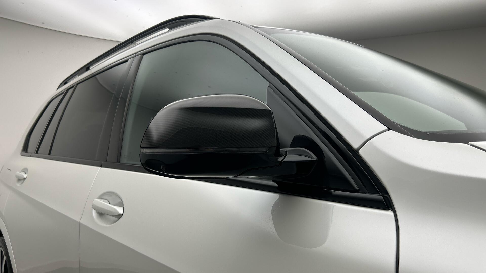 BMW X7 view 38