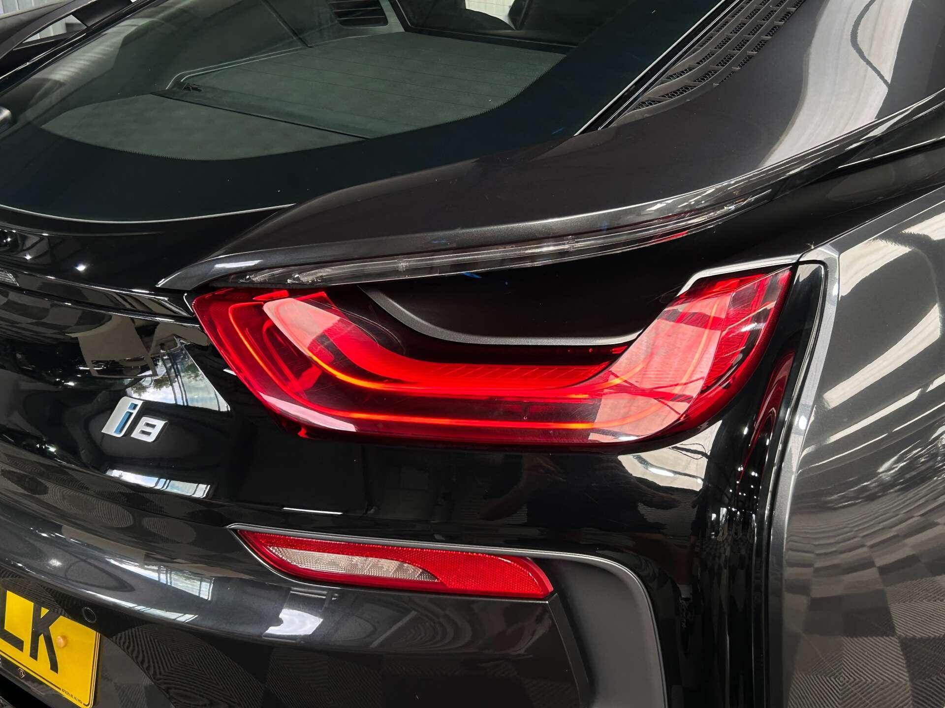 BMW I8 view 22