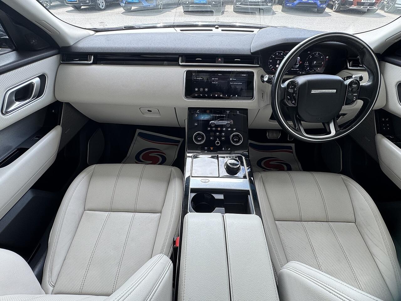 Land Rover Range Rover Velar view 15