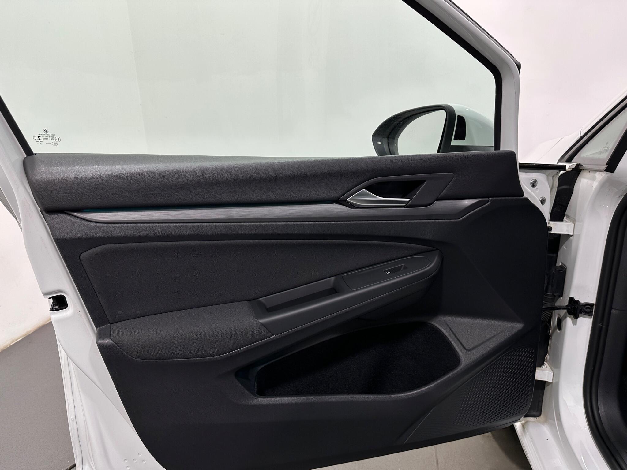 Volkswagen Golf view 36