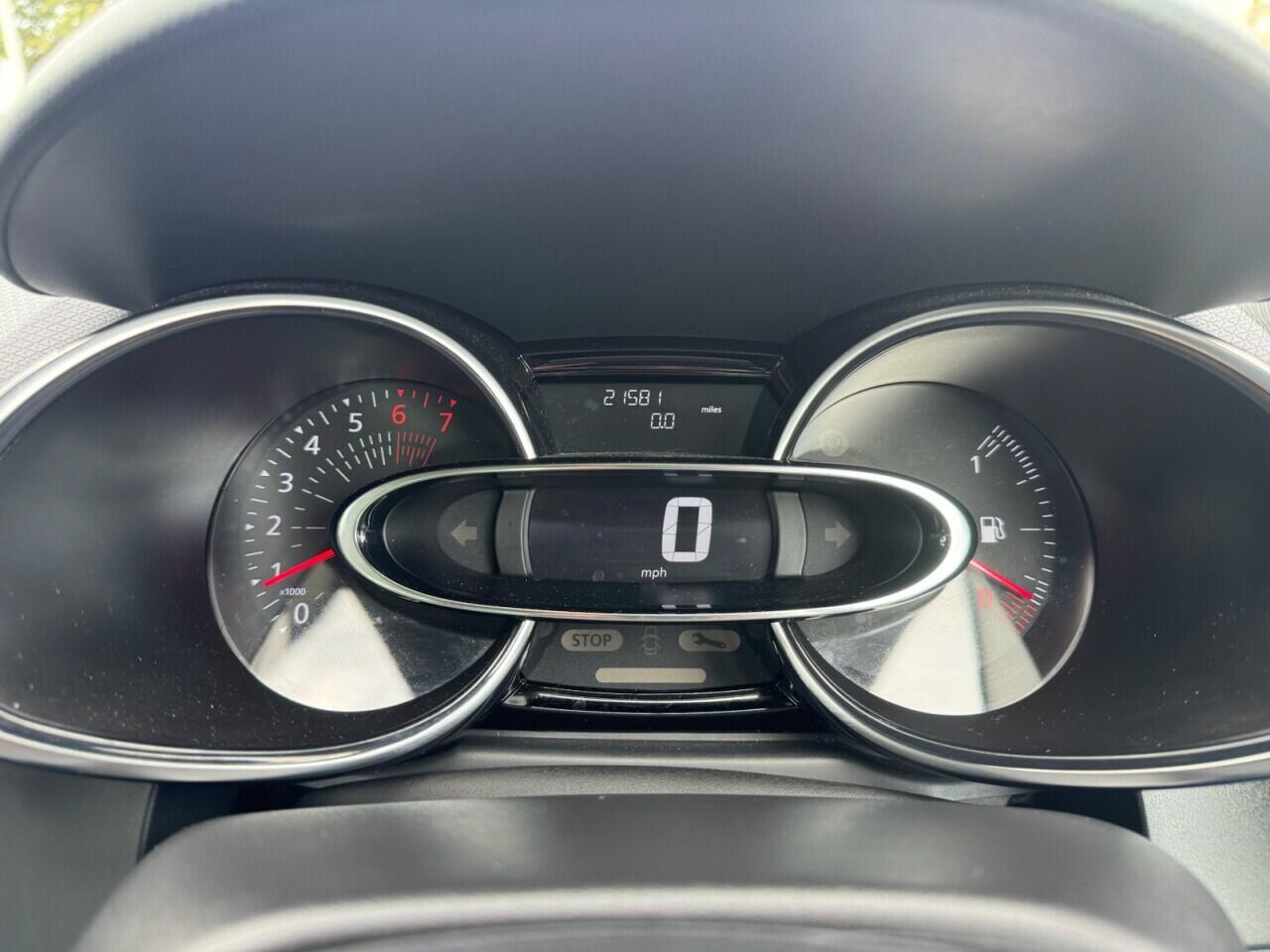 Renault Clio view 31