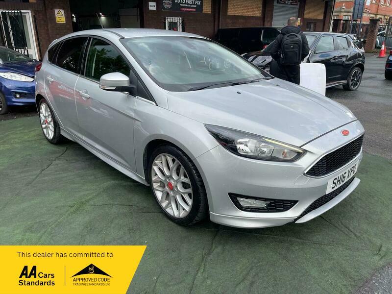 2016 Ford Focus image 23