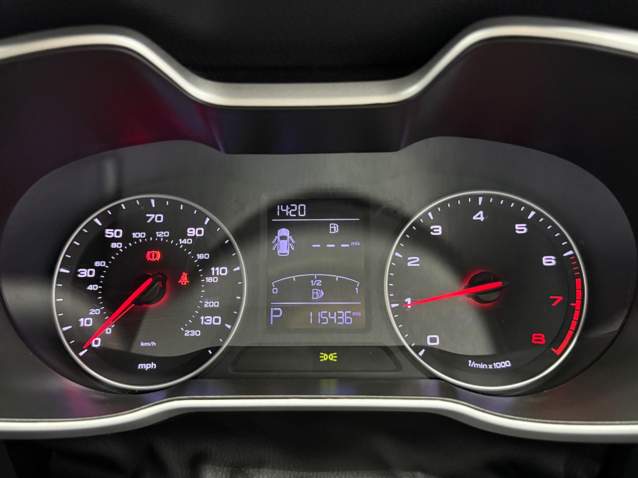 MG MG ZS view 15