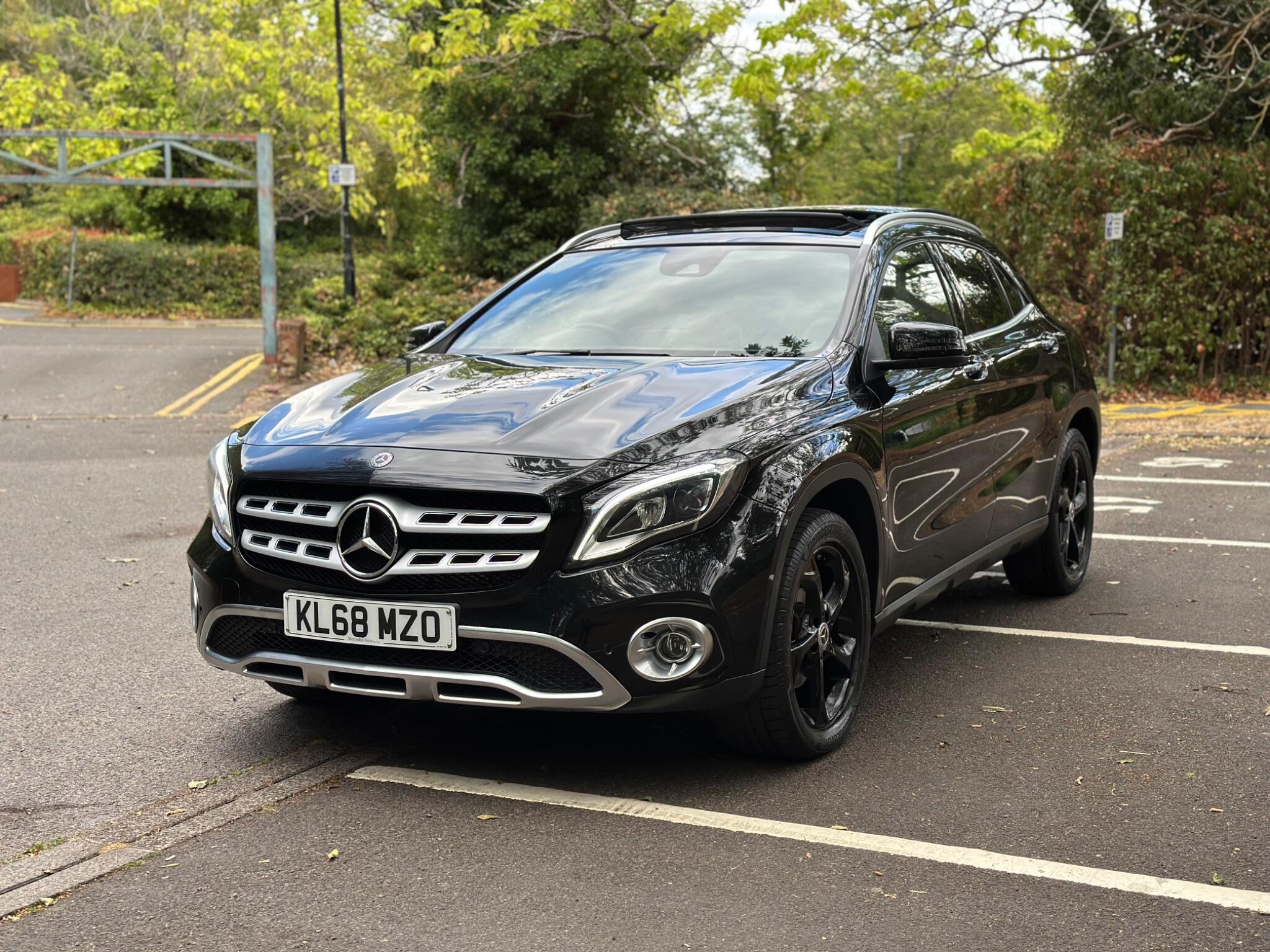 Mercedes-Benz Gla view 8