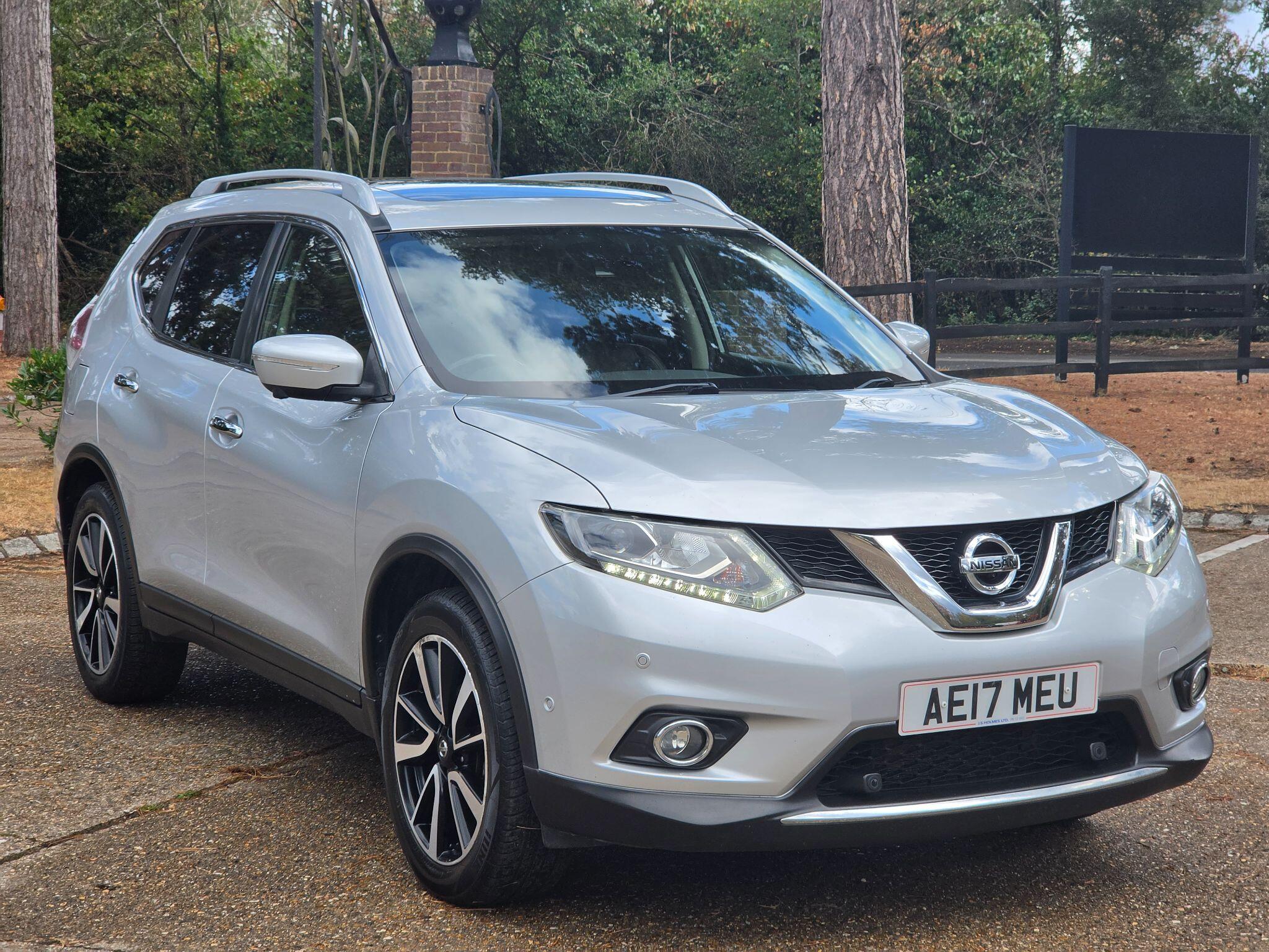 Nissan X-Trail view 5