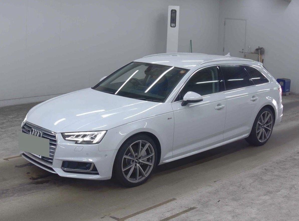 Audi A4 view 3