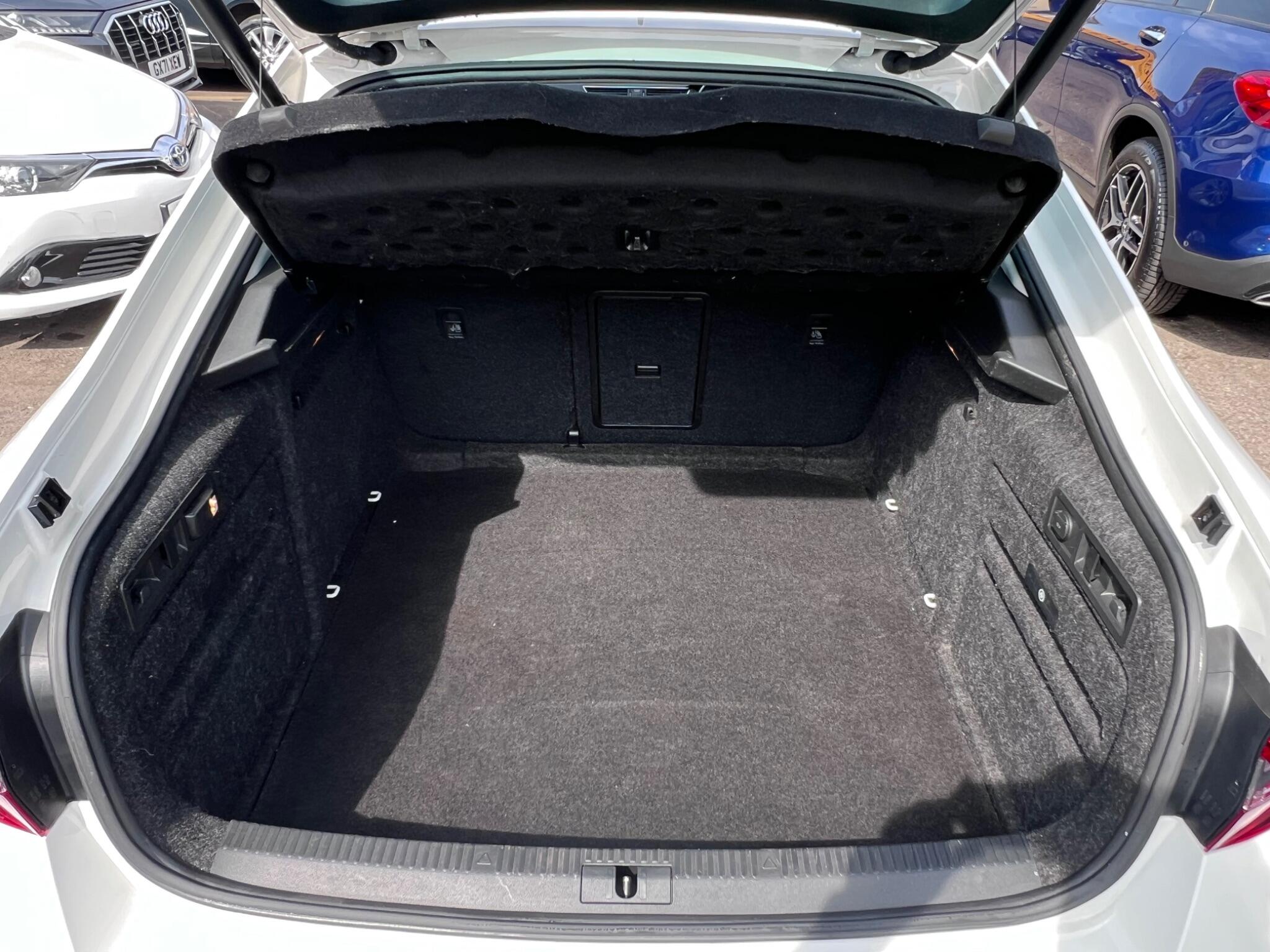 Skoda Superb view 42