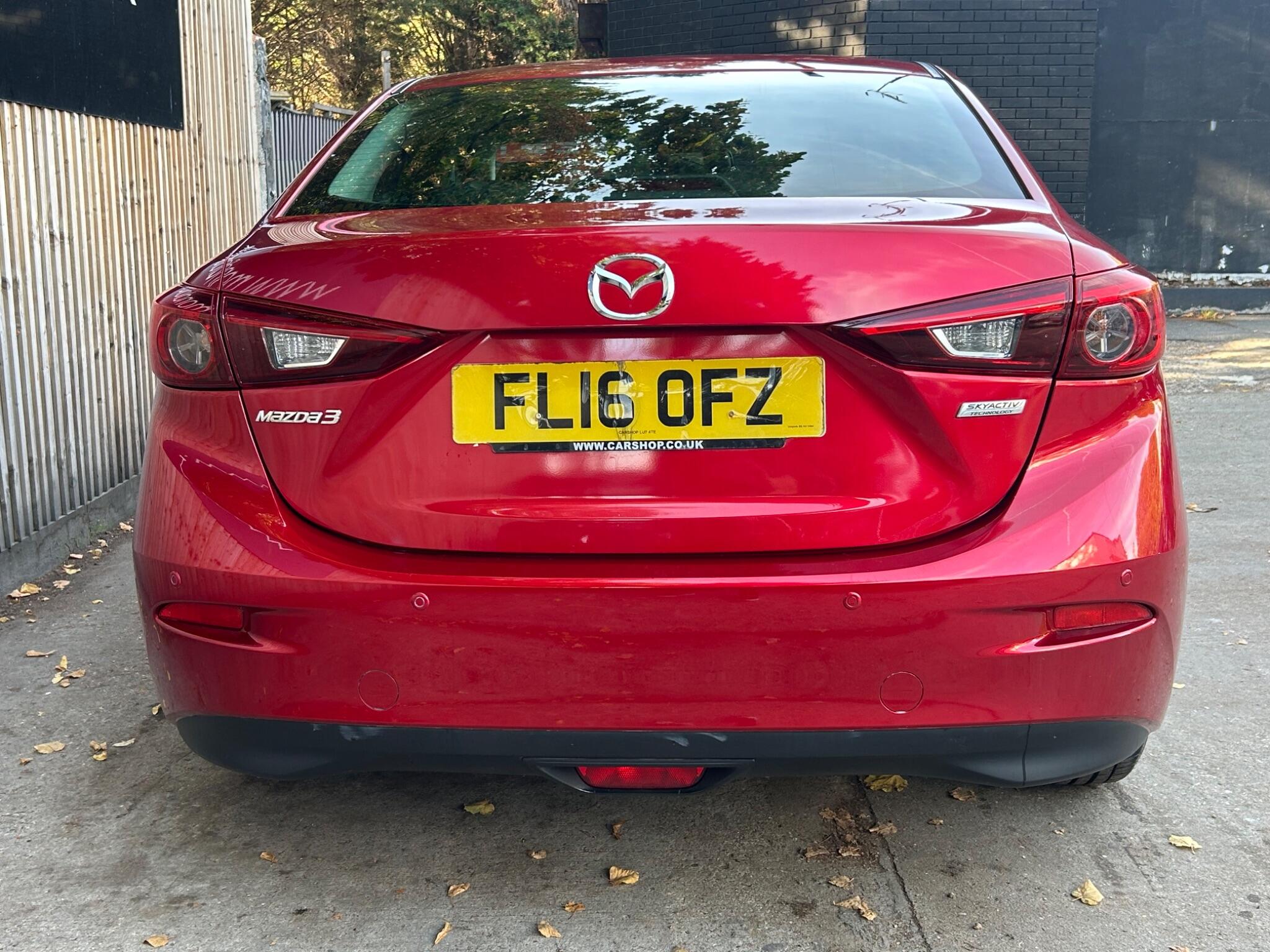 Mazda Mazda3 view 15