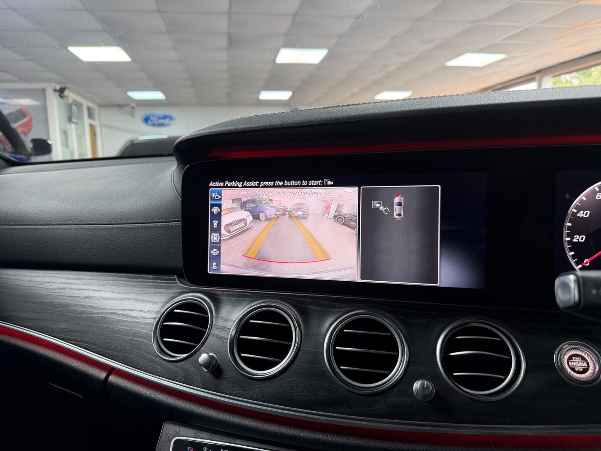 Mercedes-Benz E Class view 54