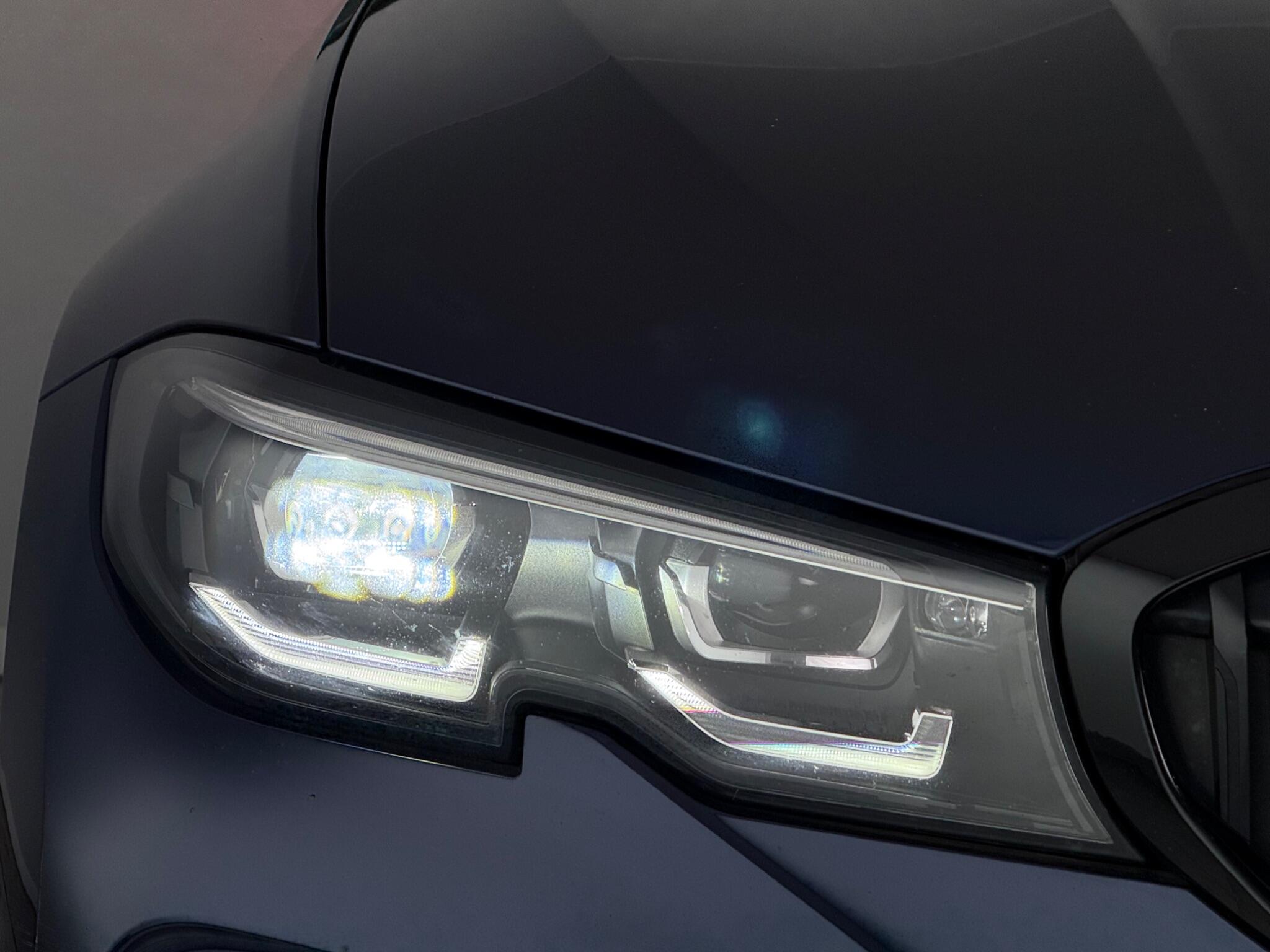 BMW 3 Series view 4