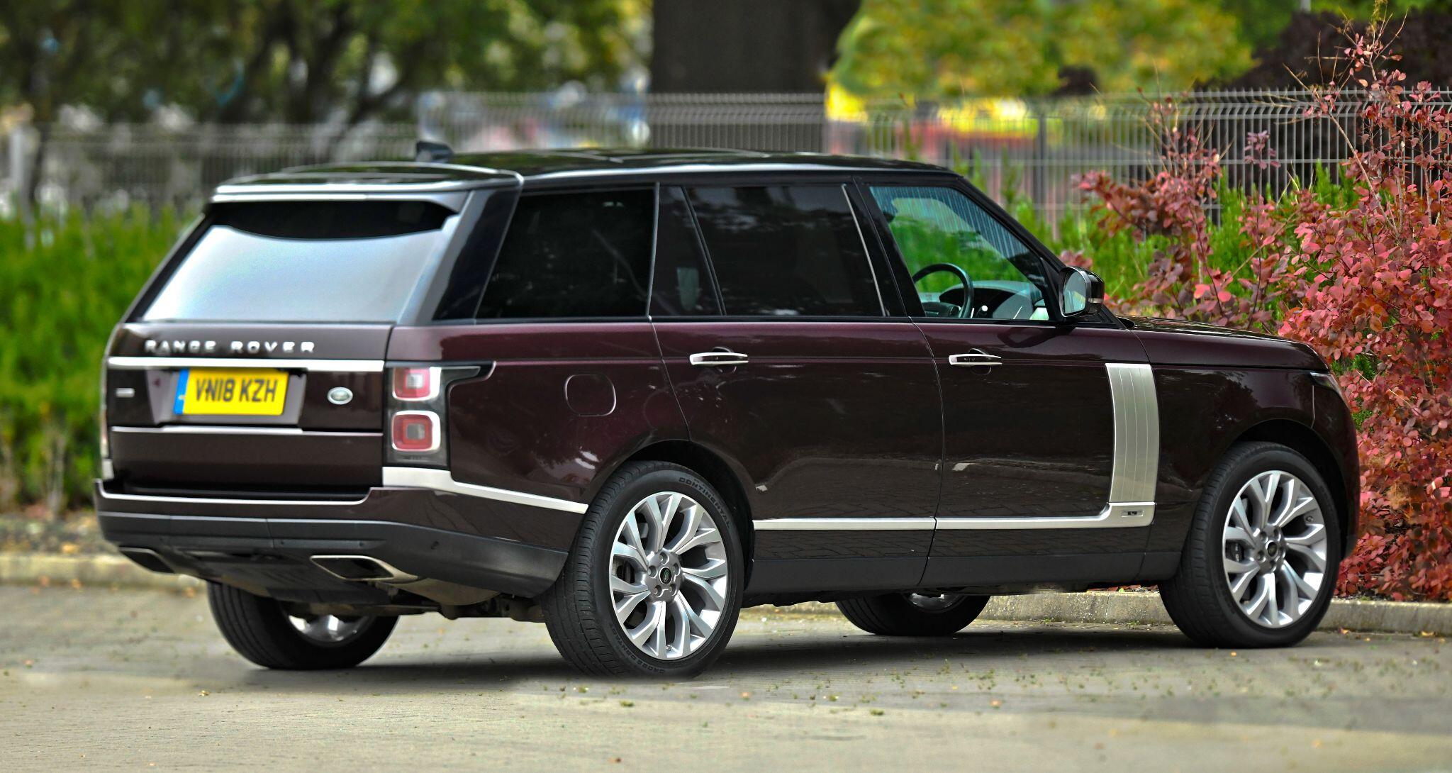 Land Rover Range Rover view 24