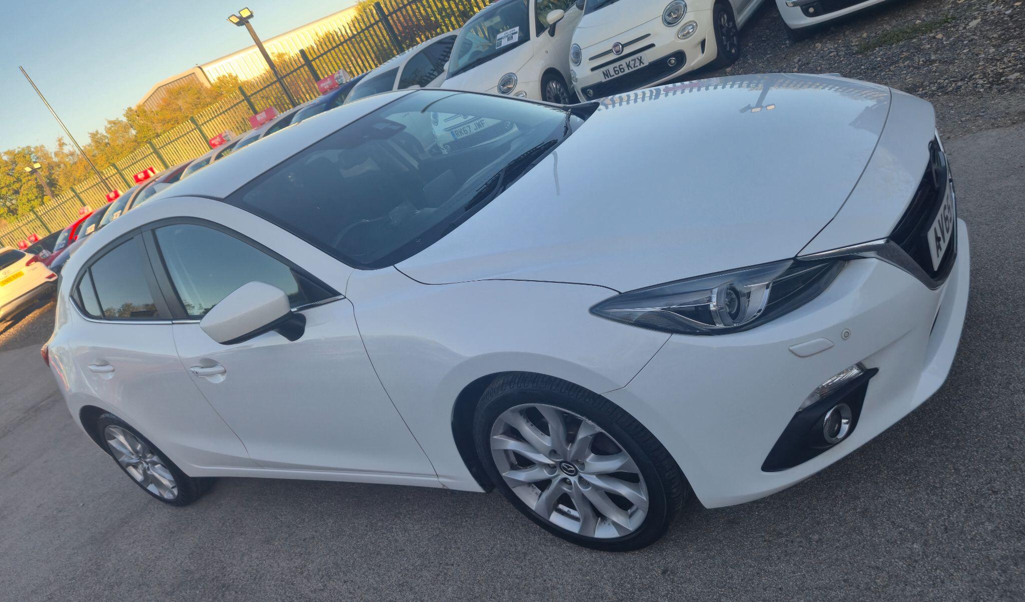 Mazda Mazda3 view 5