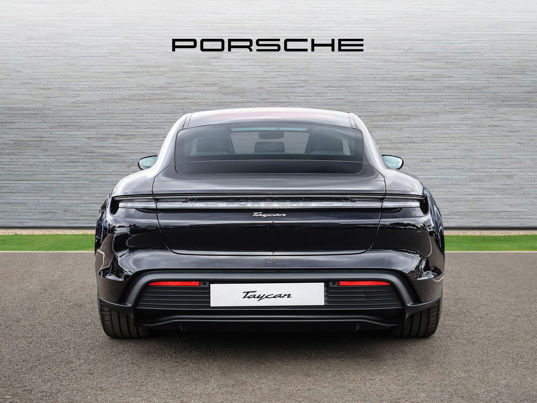 Porsche Taycan view 10