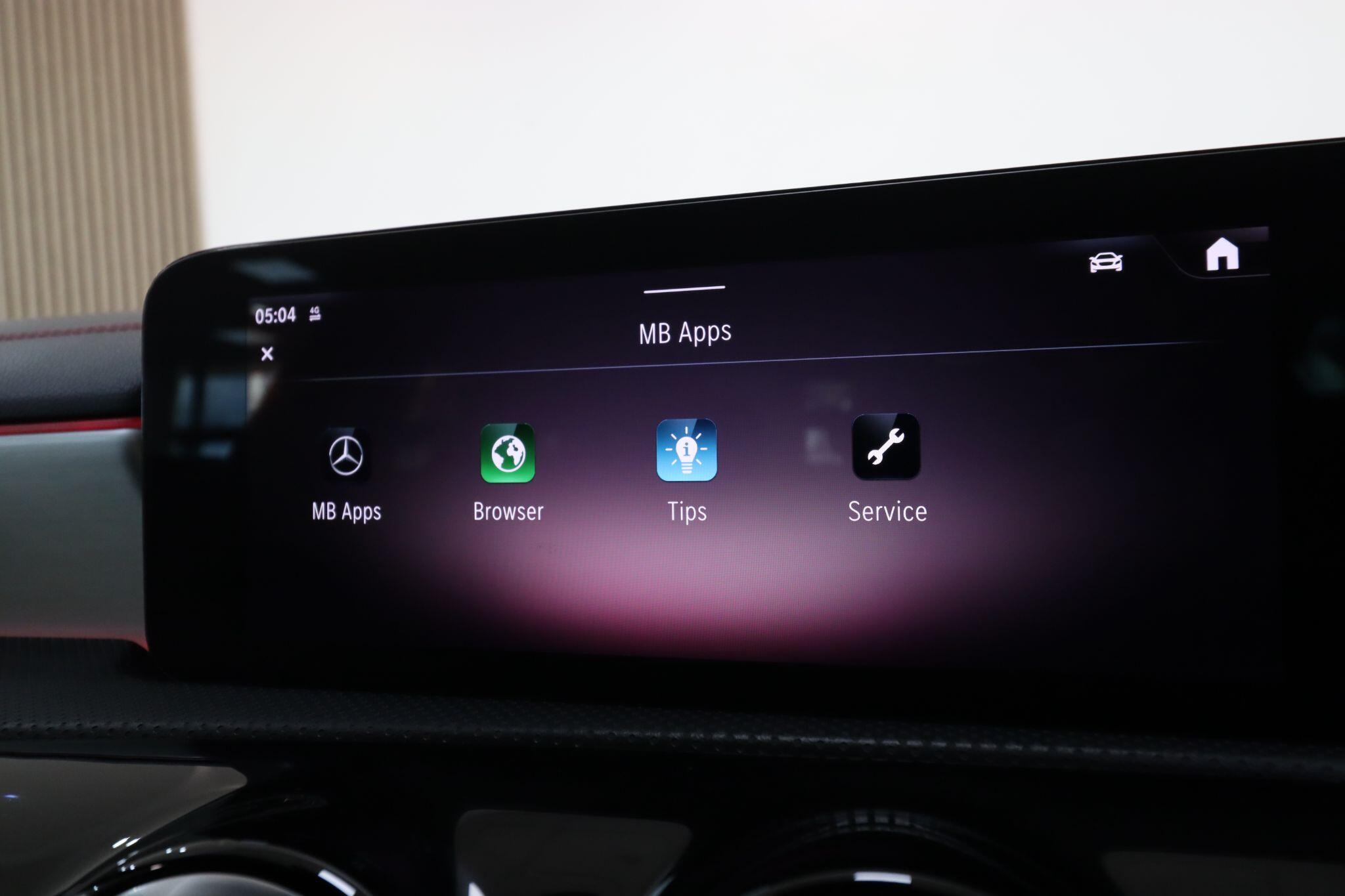 Mercedes-Benz Cla view 28