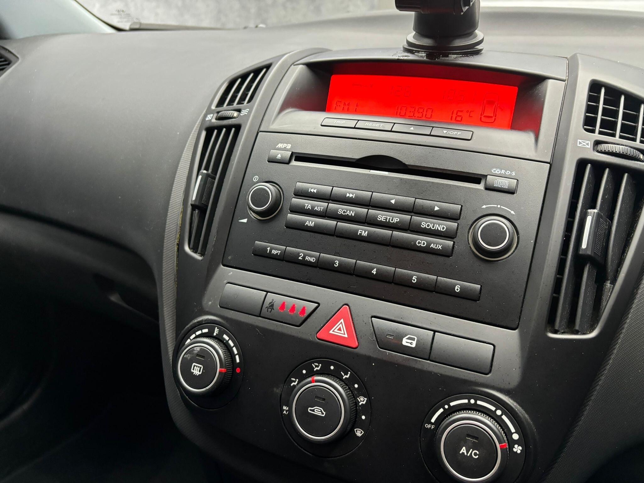 Kia Ceed view 28
