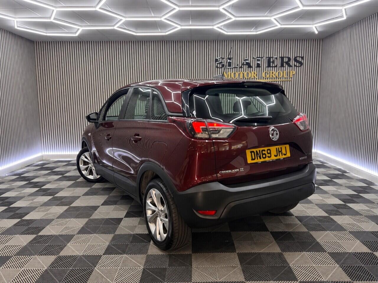 Vauxhall Crossland X view 24