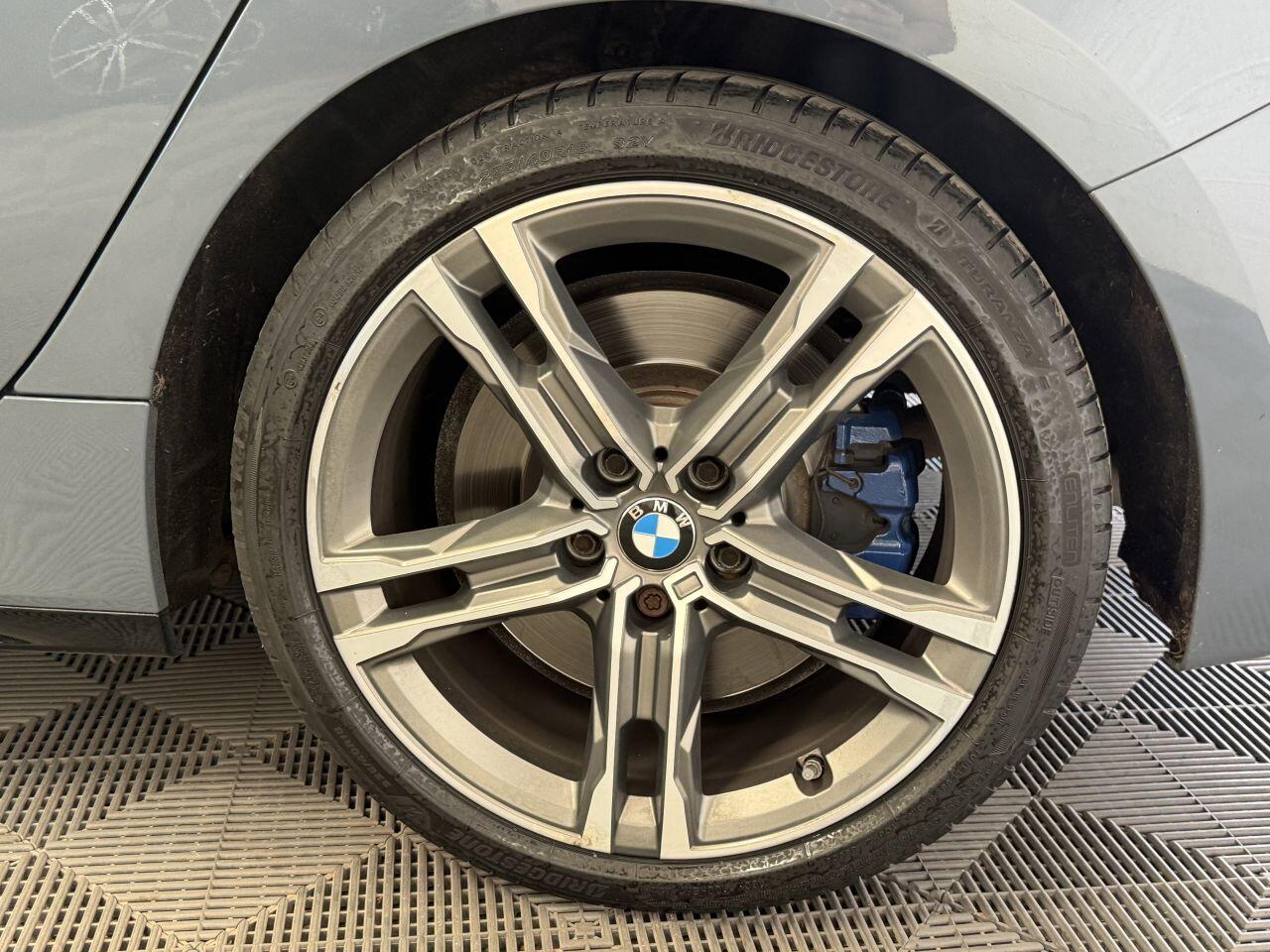 BMW 1 Series view 20