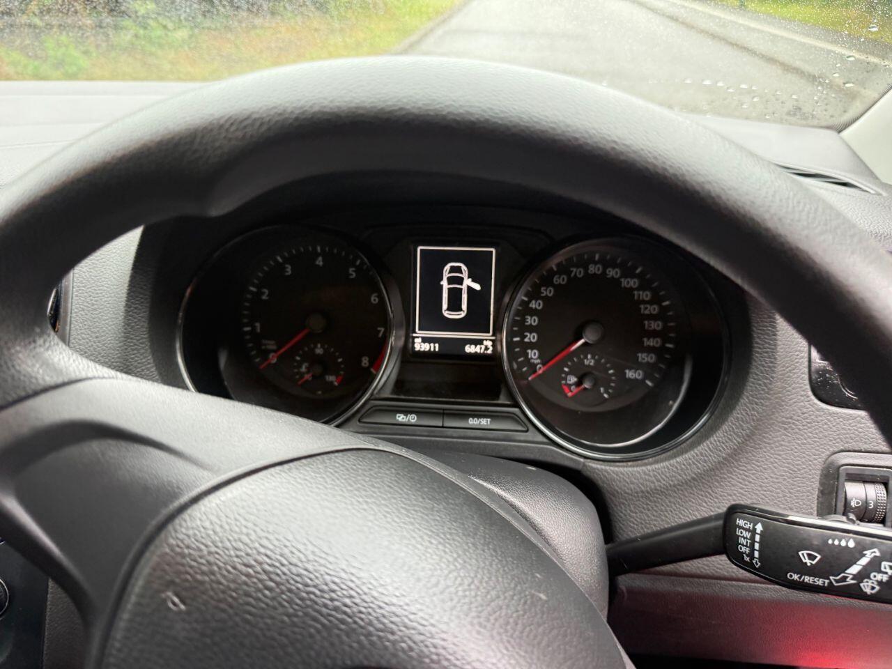 Volkswagen Polo view 18