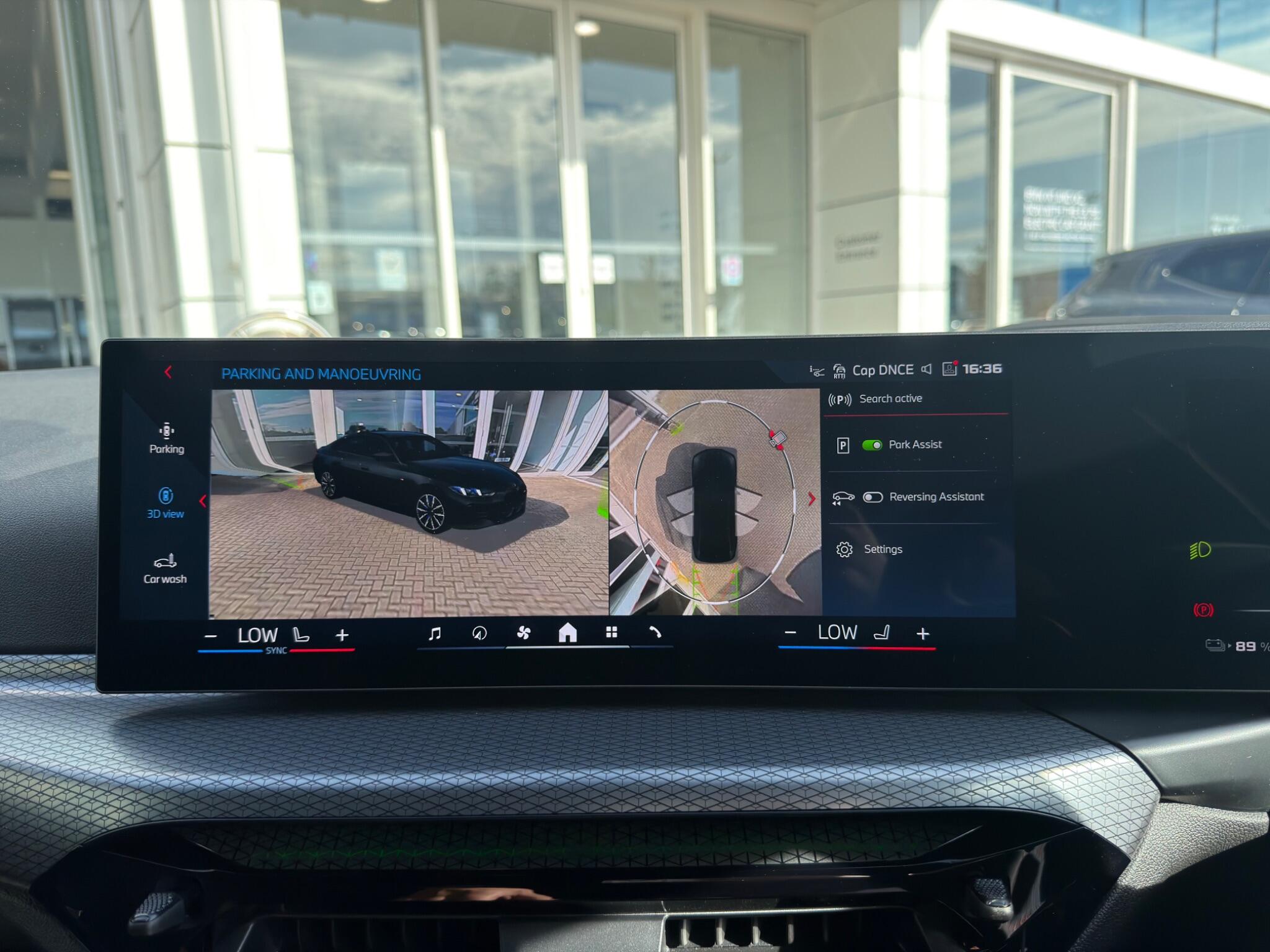 BMW I4 view 37
