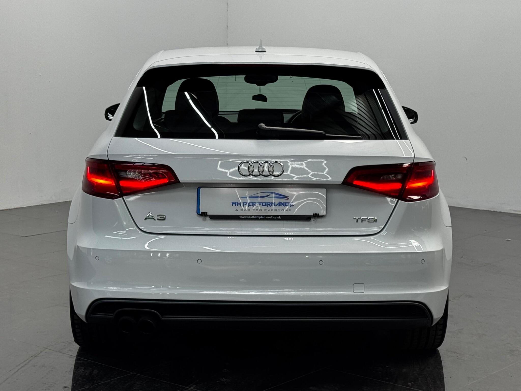 Audi A3 view 4