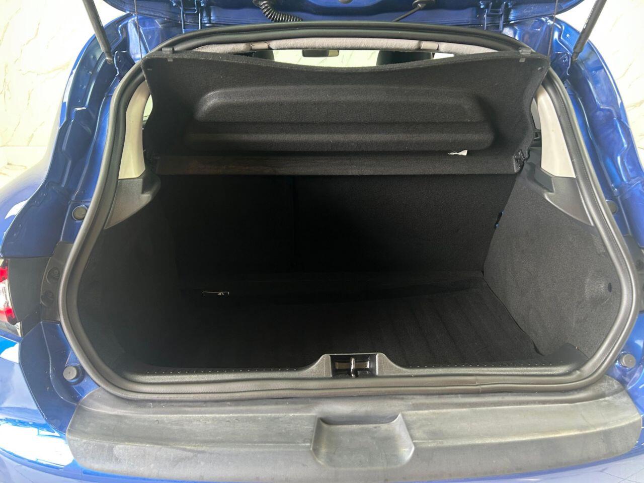 Renault Clio view 22