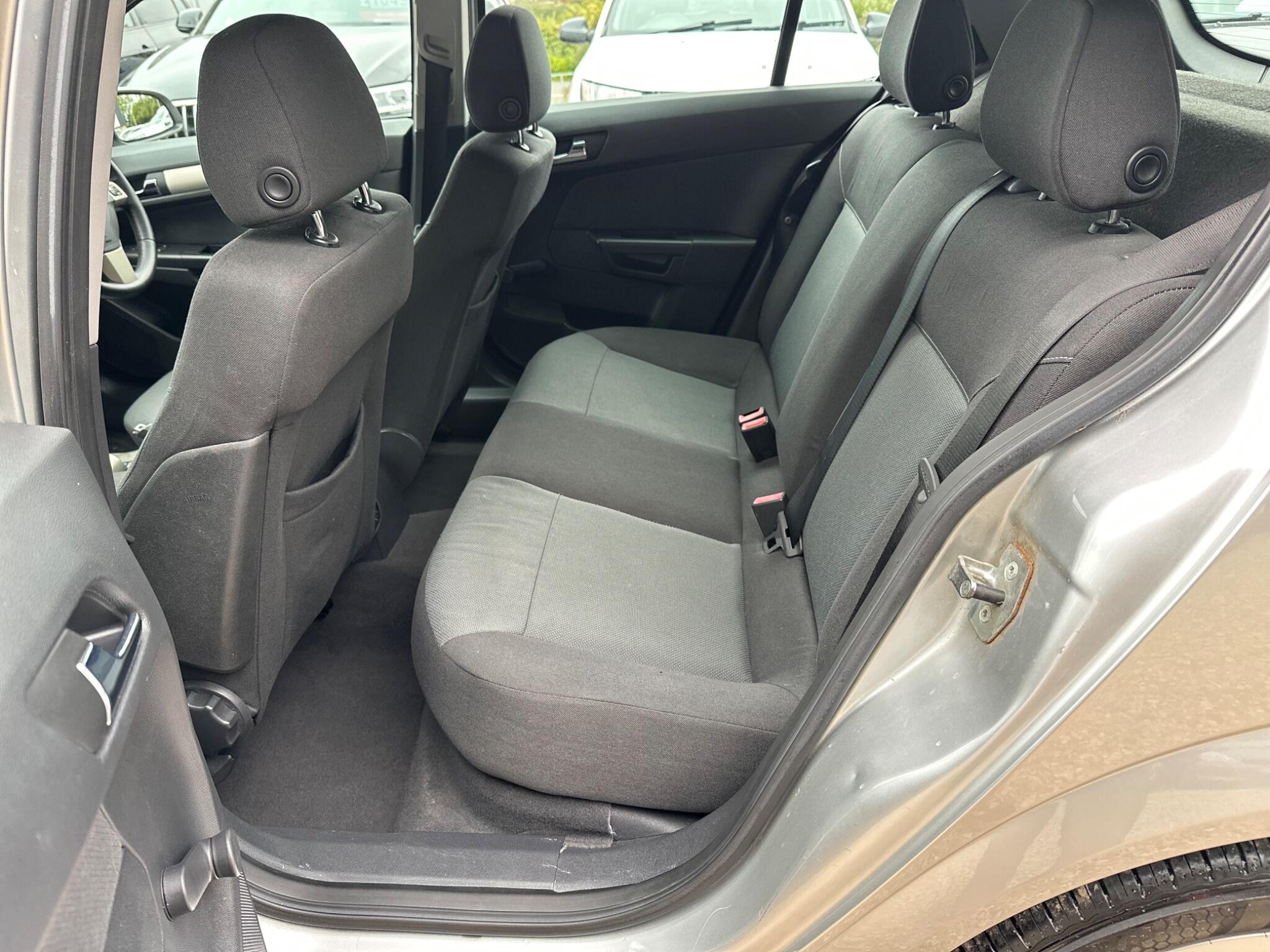 Vauxhall Astra view 41