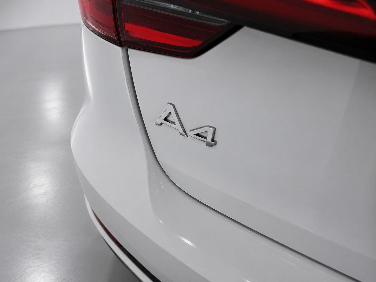 Audi A4 view 19