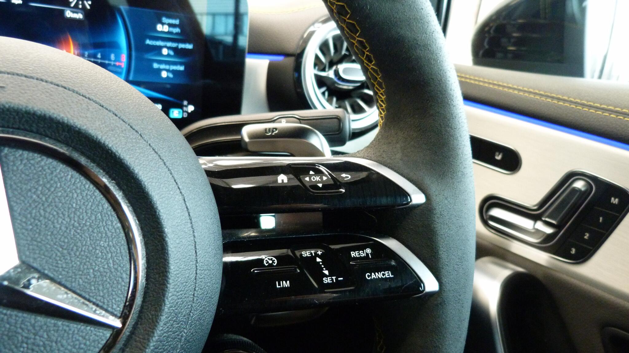 Mercedes-Benz A-Class view 31