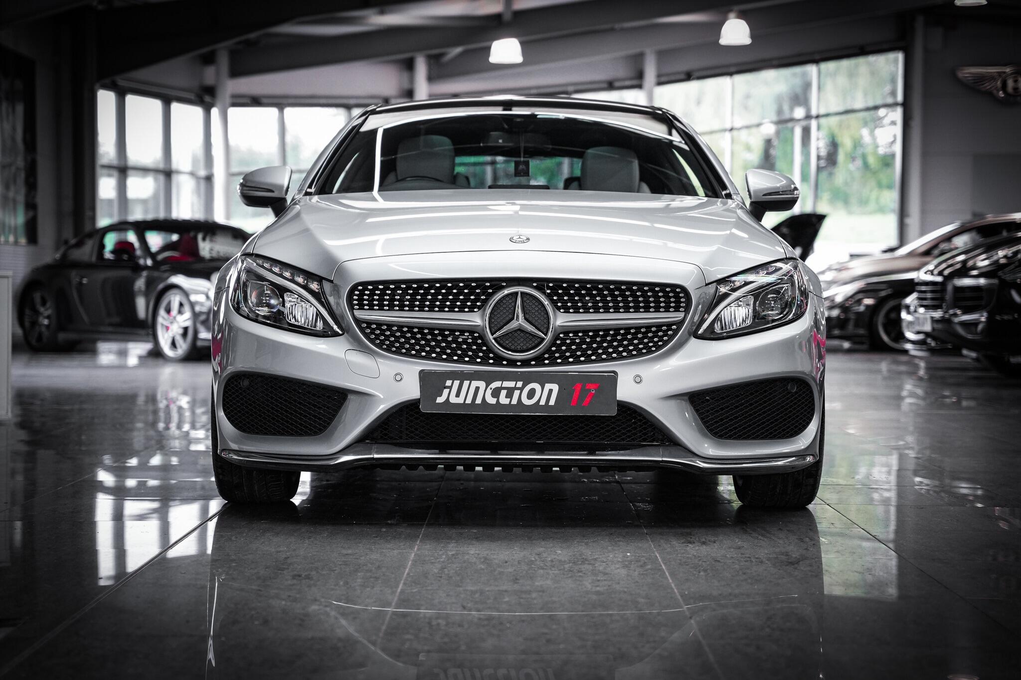 Mercedes-Benz C-Class view 12
