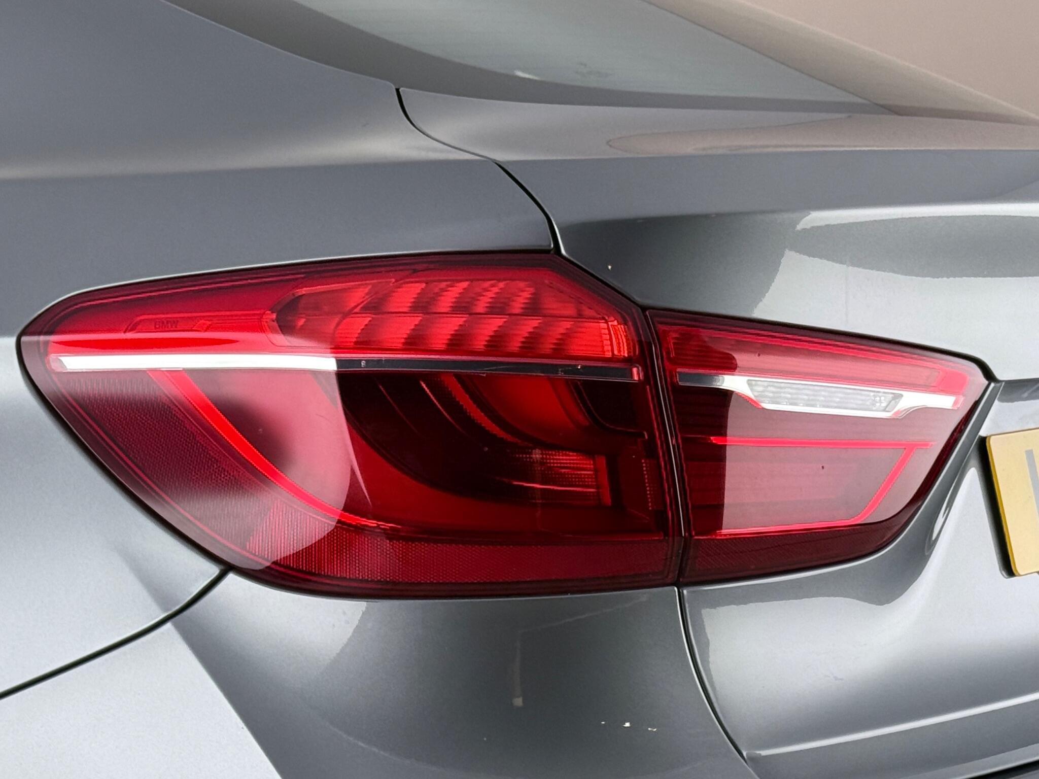 BMW X6 view 12