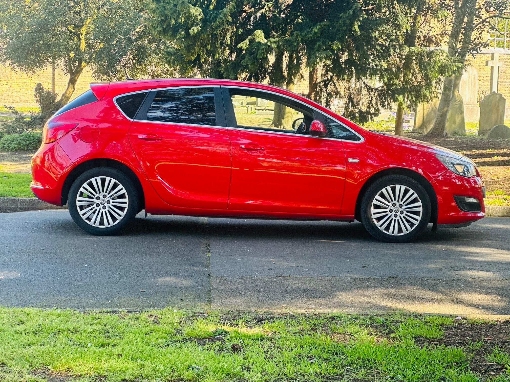 Vauxhall Astra view 7
