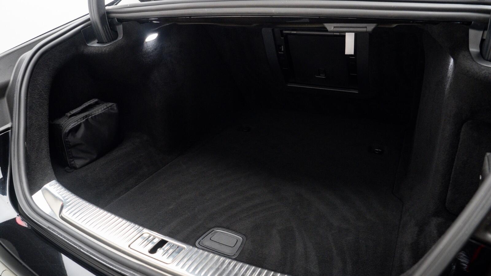 Mercedes-Benz S Class view 58