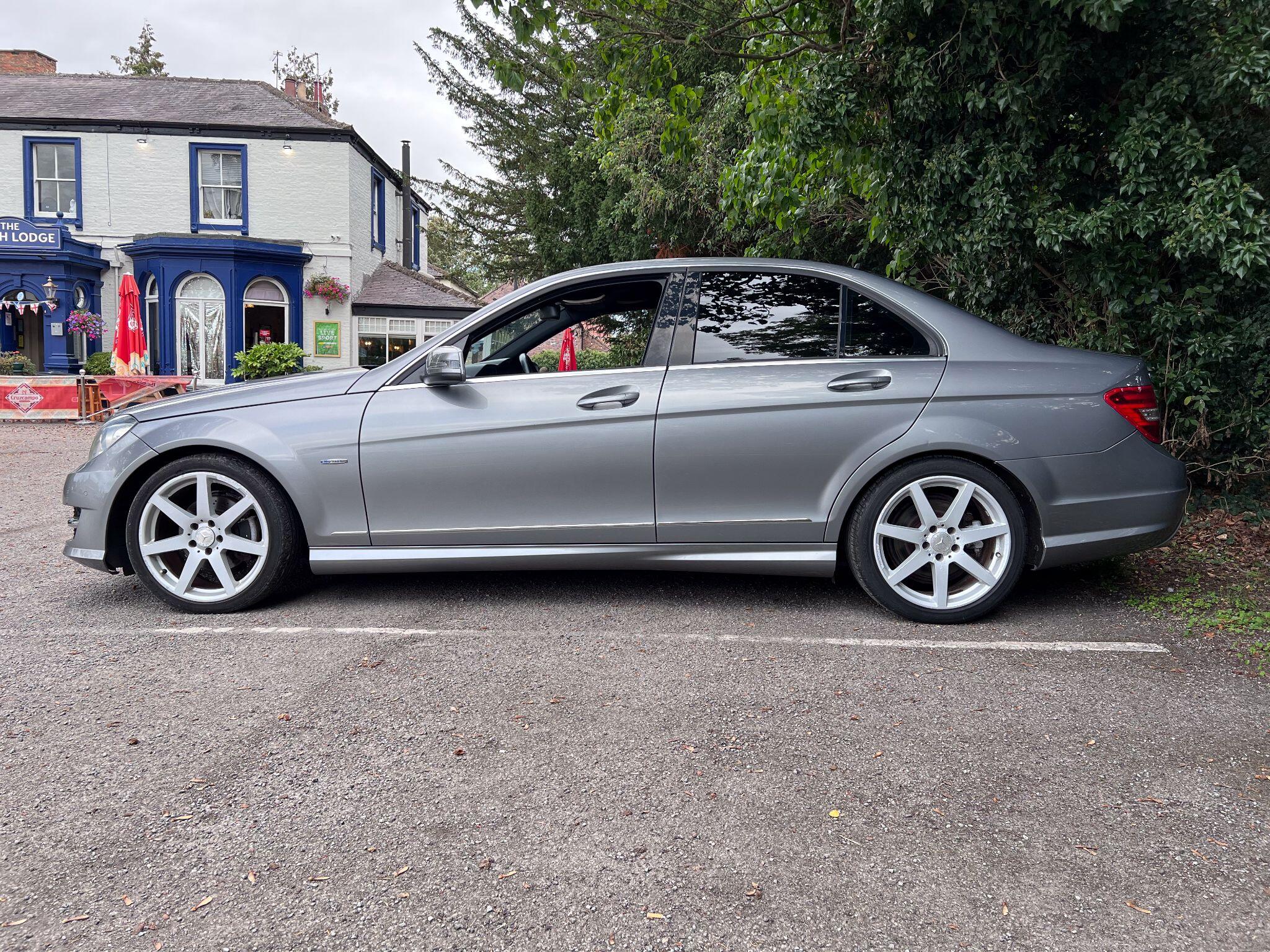 Mercedes-Benz C-Class view 16