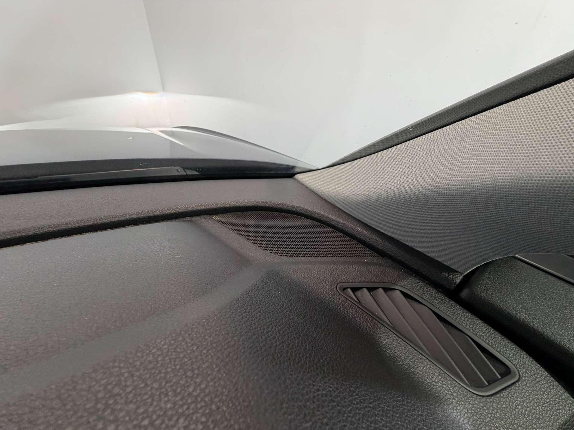 Audi Q5 view 26