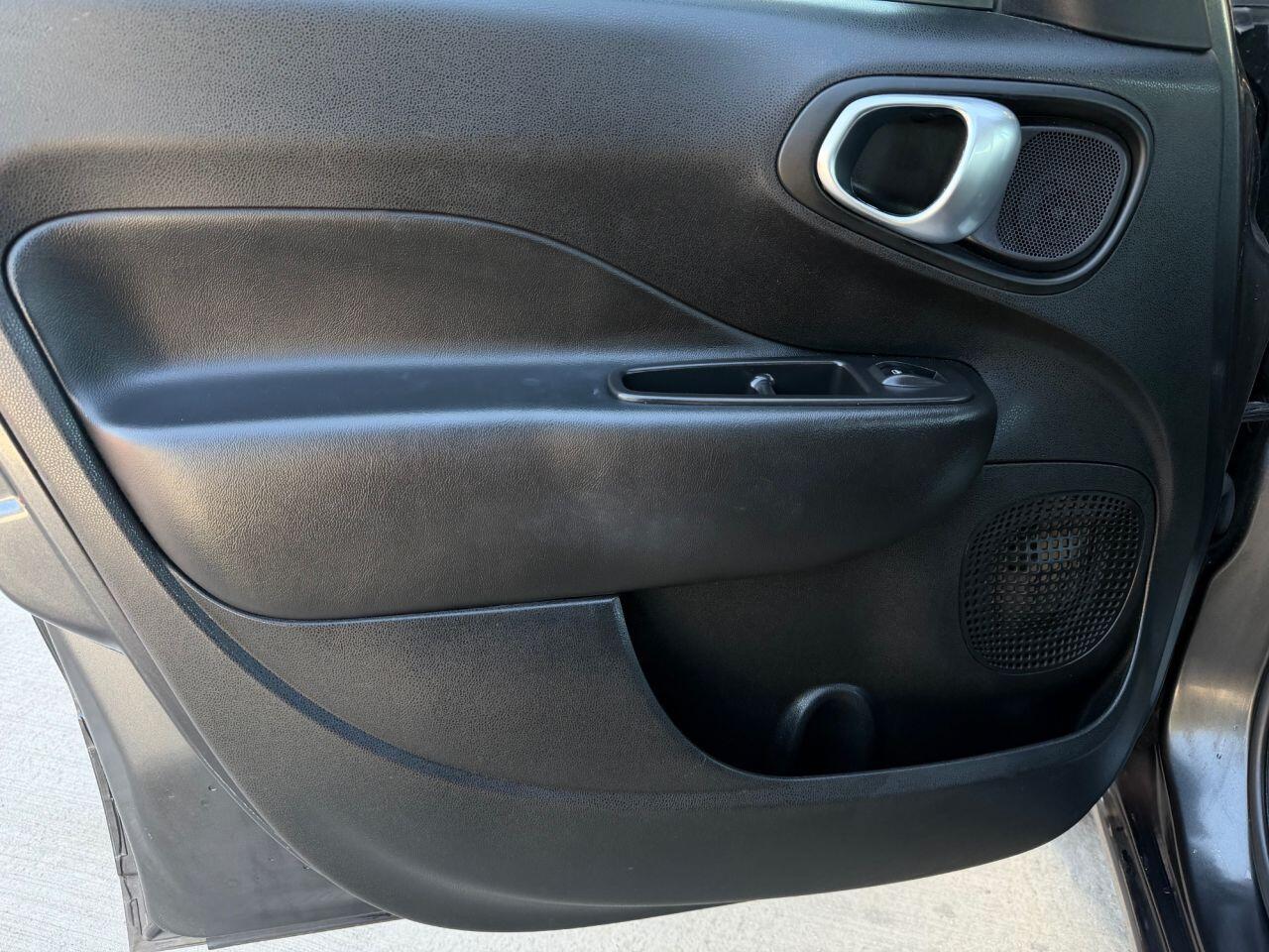 Fiat 500l view 25