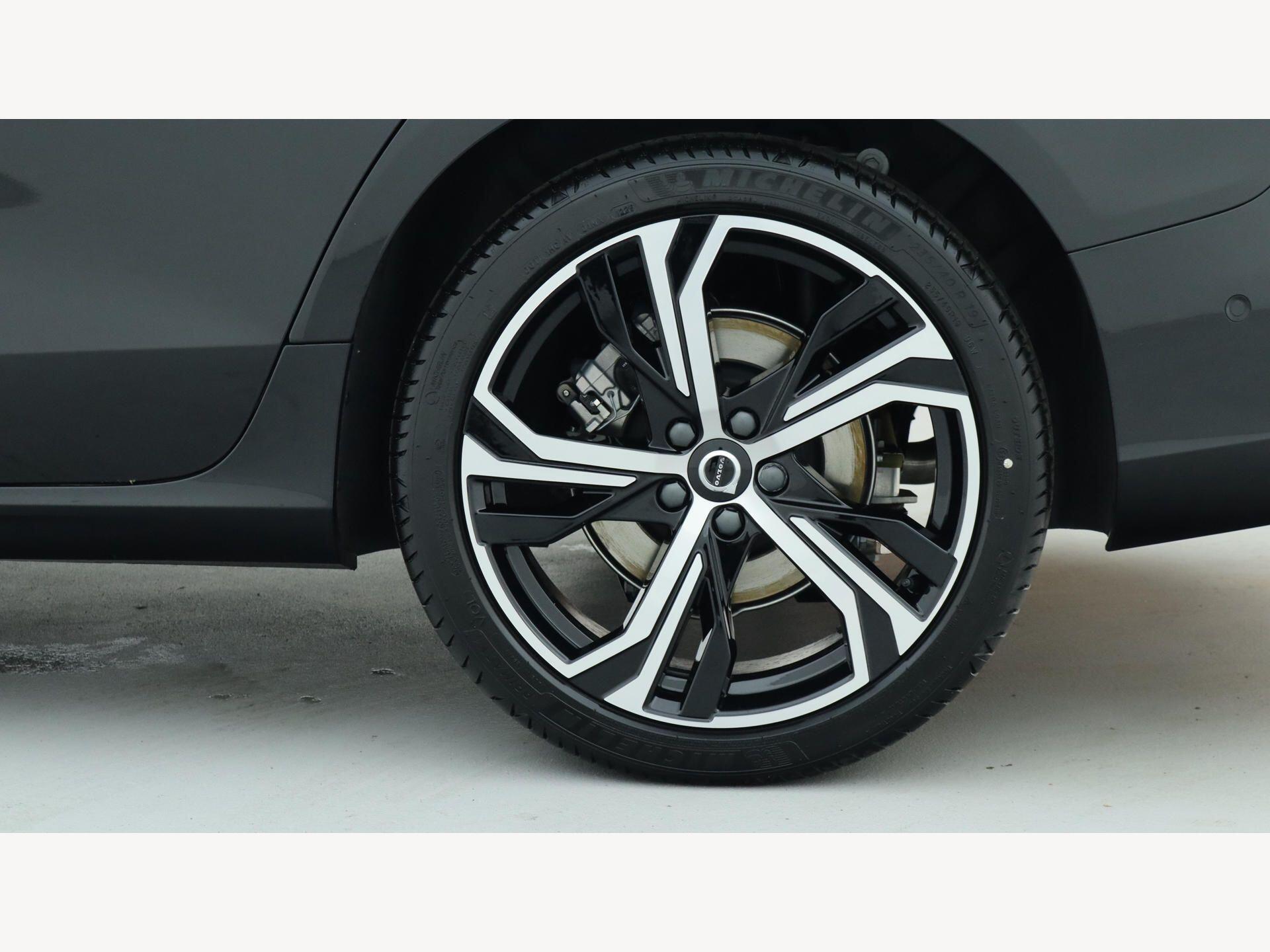 Volvo V60 view 12