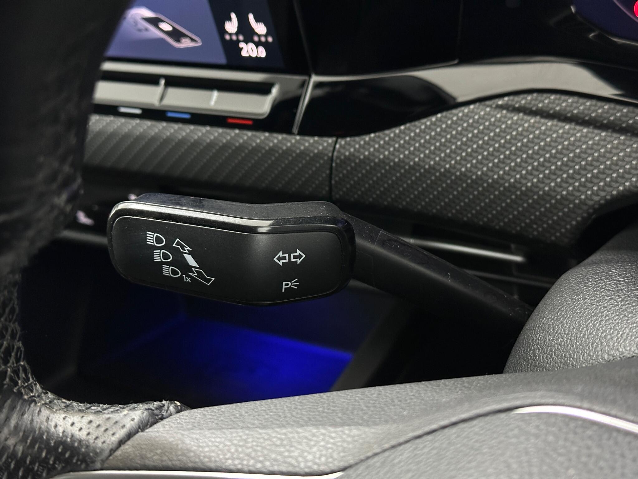 Volkswagen Golf view 13