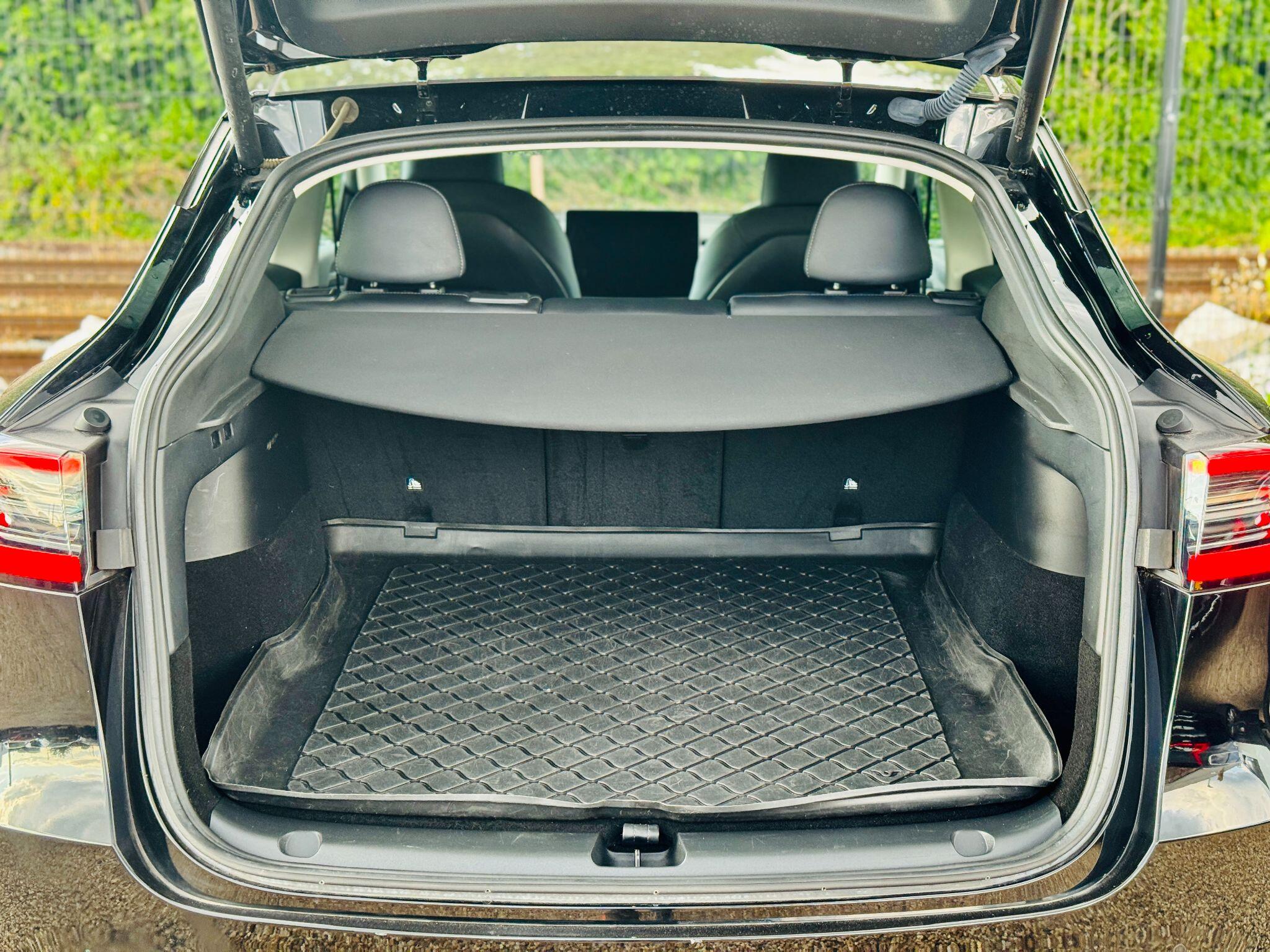 Tesla Model Y view 17