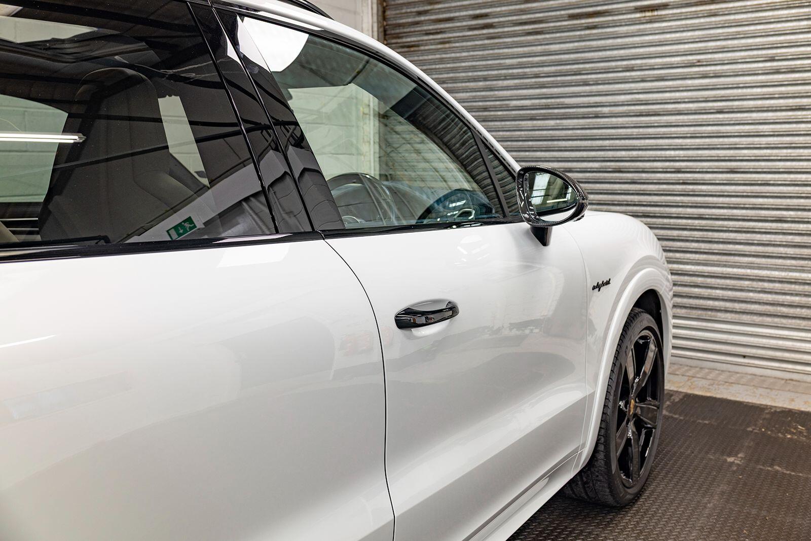 Porsche Cayenne view 88