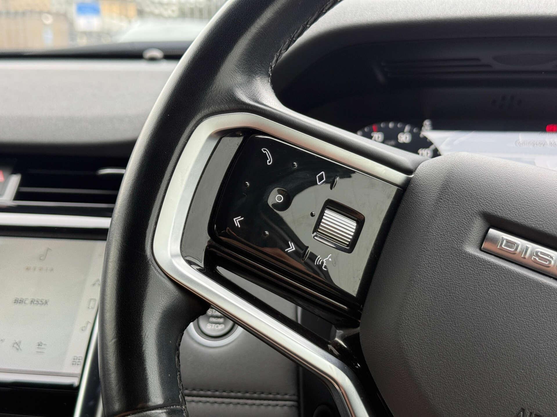 Land Rover Discovery Sport view 54