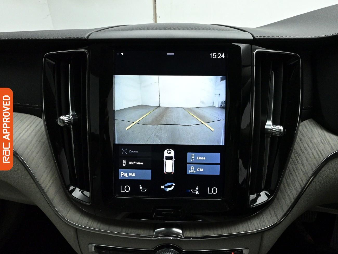 Volvo XC60 view 22