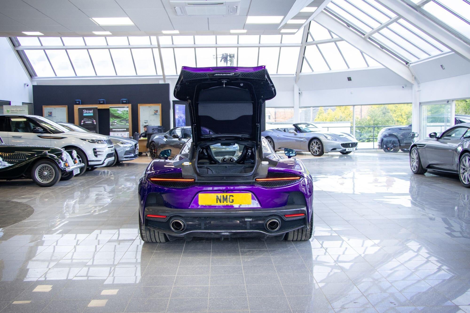 Mclaren GT view 15
