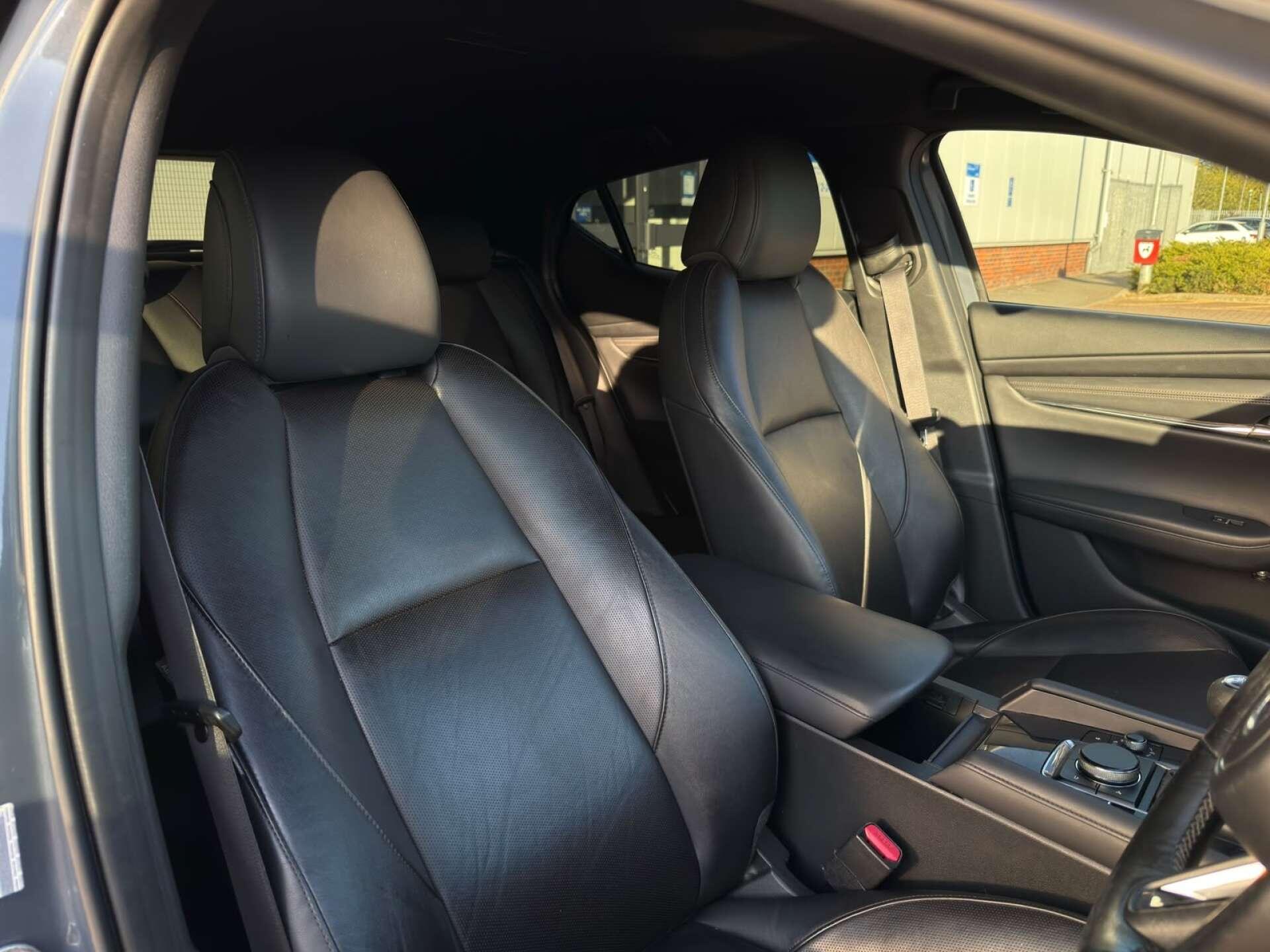 Mazda Skyactiv-G view 14