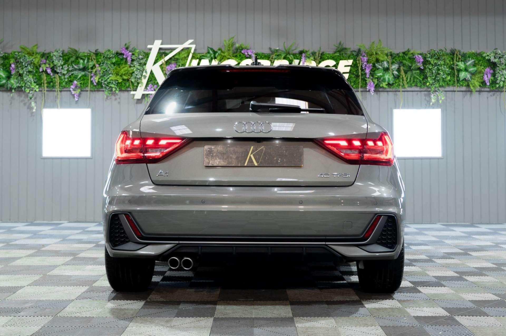 Audi A1 view 8